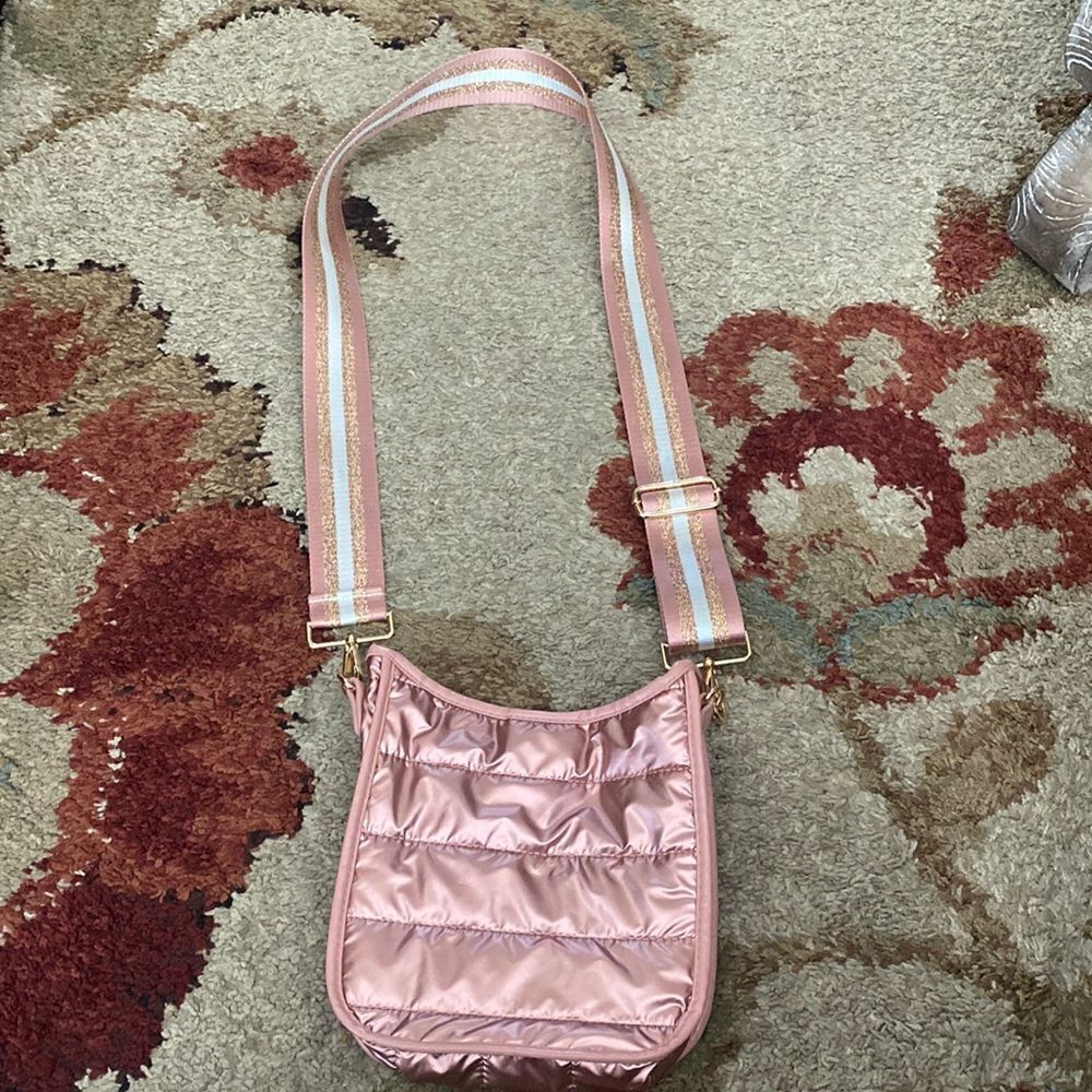 ❤️ Metallic Pink Crossbody ❤️